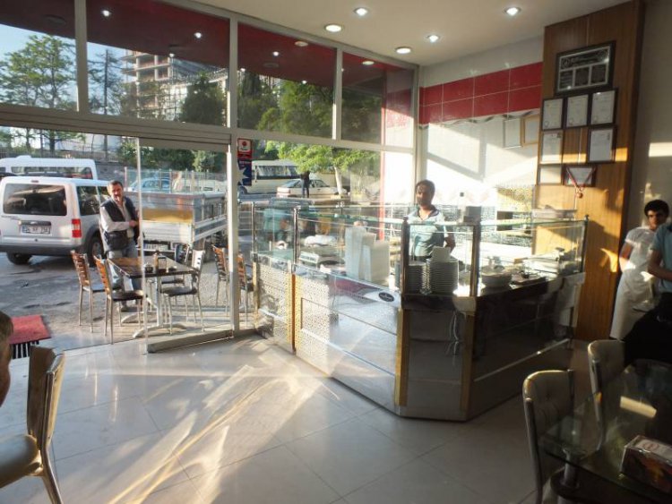 YENİ AY CAFE-TOPKAPI